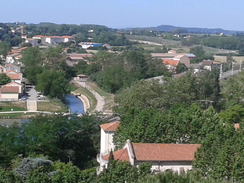 Venez Rever Beziers Centre Et Gare Il Y A Plus Cher Mais C Est Moins Bien エクステリア 写真