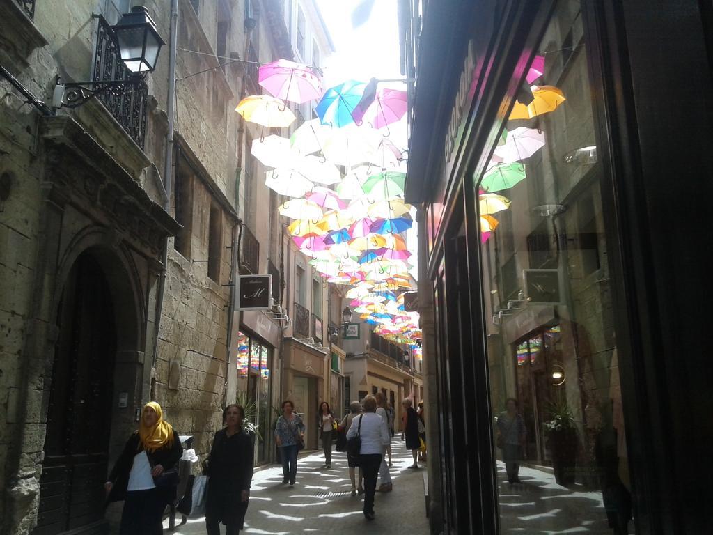 Venez Rever Beziers Centre Et Gare Il Y A Plus Cher Mais C Est Moins Bien エクステリア 写真