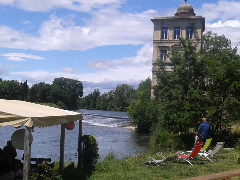 Venez Rever Beziers Centre Et Gare Il Y A Plus Cher Mais C Est Moins Bien エクステリア 写真